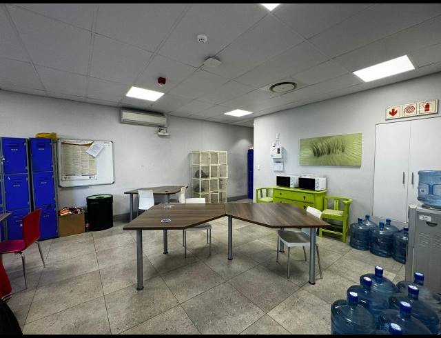 1,190M² WAREHOUSE TO LET IN BEACONVALE